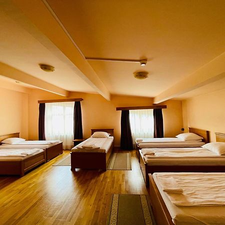 Rakoczi Center Bed and Breakfast Odorheiu Secuiesc Buitenkant foto