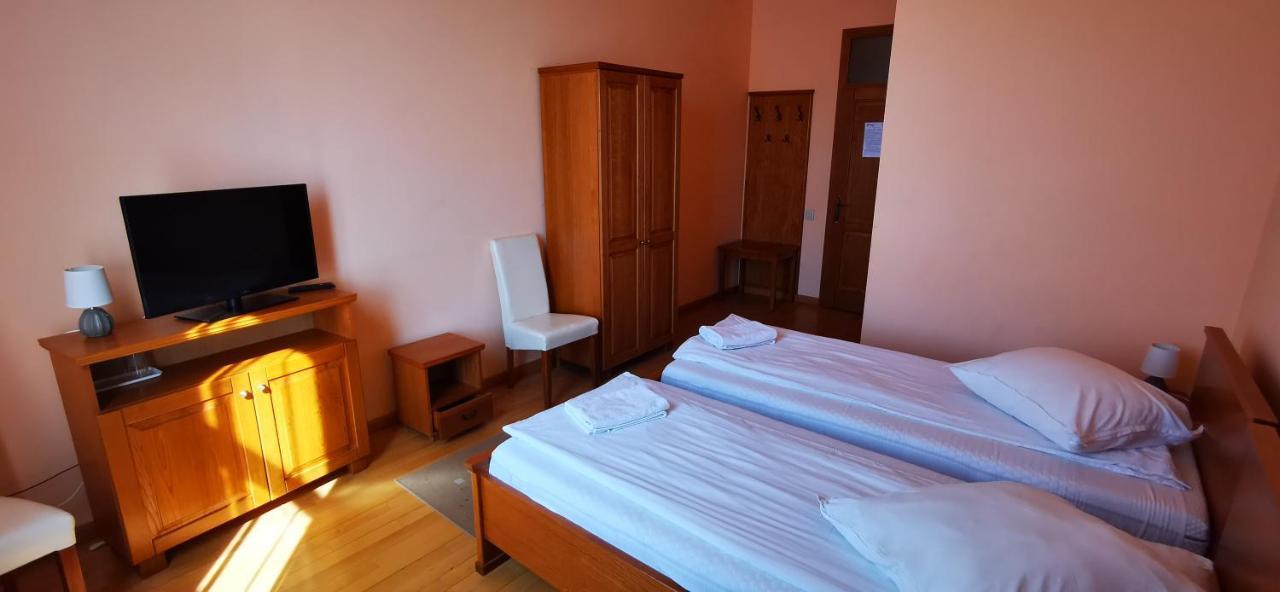 Rakoczi Center Bed and Breakfast Odorheiu Secuiesc Buitenkant foto