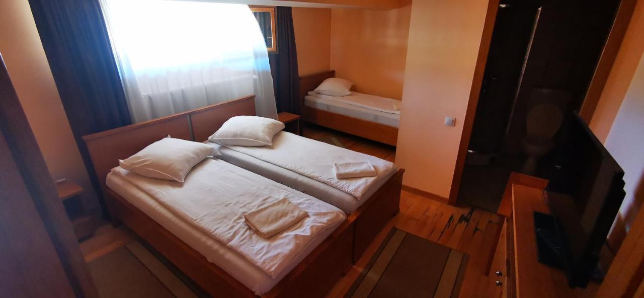 Rakoczi Center Bed and Breakfast Odorheiu Secuiesc Buitenkant foto
