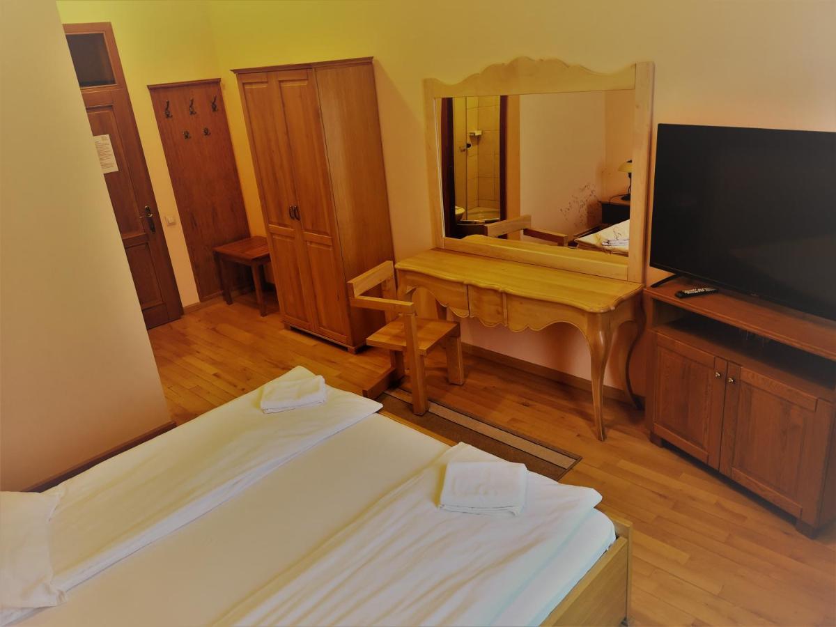 Rakoczi Center Bed and Breakfast Odorheiu Secuiesc Buitenkant foto